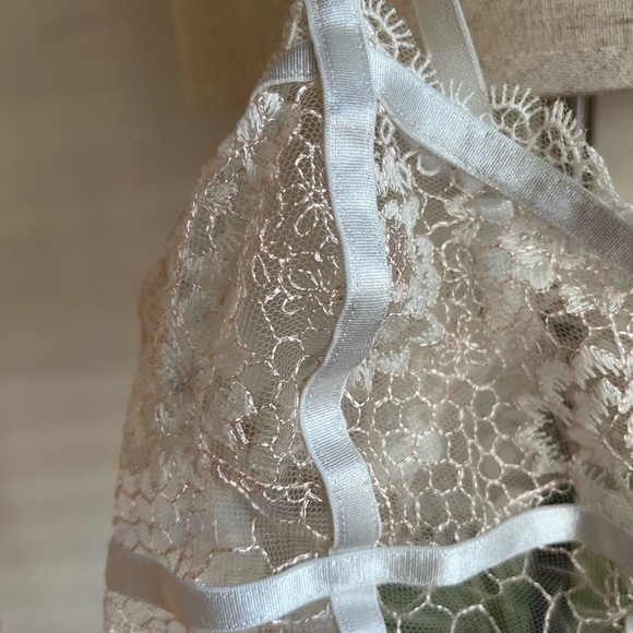 Free people bralette eyelet lace satin size small - Picture 4 of 6